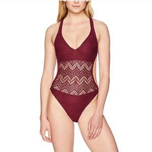 VINCE CAMUTO Plunge Geo Lace Fig OnePiece Swimsuit 10